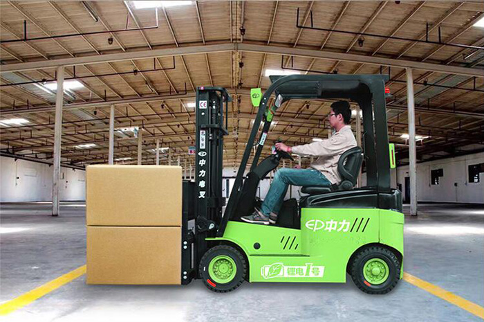 電動(dòng)叉車 電動(dòng)叉車